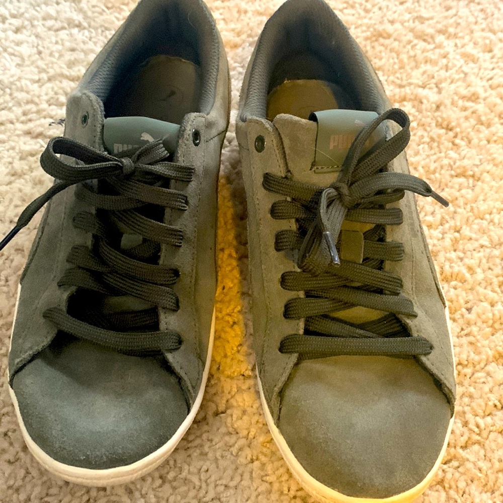 Pumas! Green olive